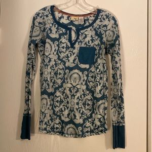 Blue and gray size Large Daytrip shirt burnout